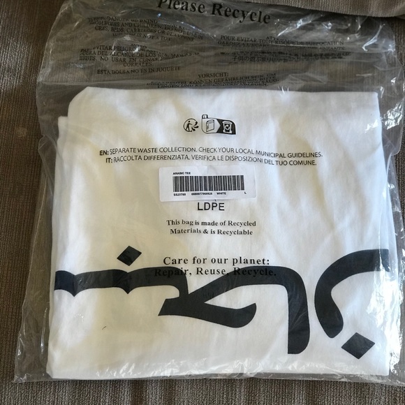 Supreme Arabic Logo Tee - Picture 6 of 7